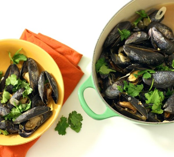 Mussels in smoky poblano-cilantro broth