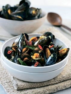 Mussels in spicy garlic and tamarind sauce