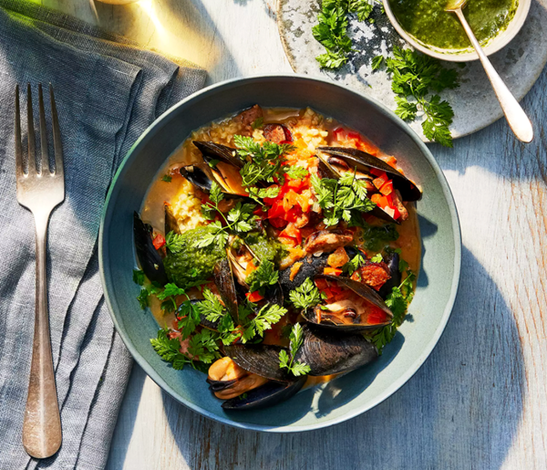 Mussels with andouille, freekeh & pistou