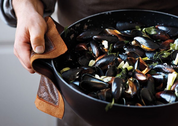 Mussels with fennel and lovage