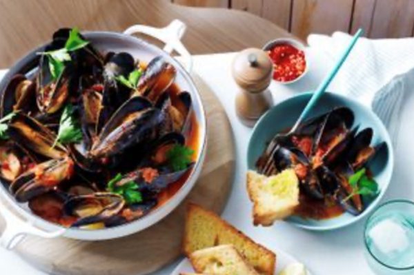 Mussels with fermented chilli sugo