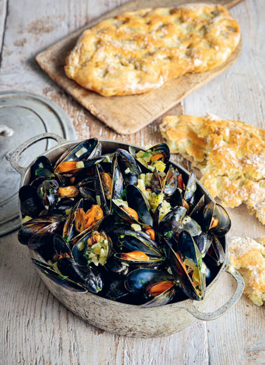 Mussels with potato flatbreads