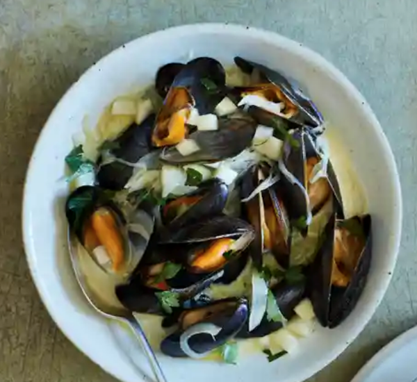 Mussels with sage, perry and clotted cream