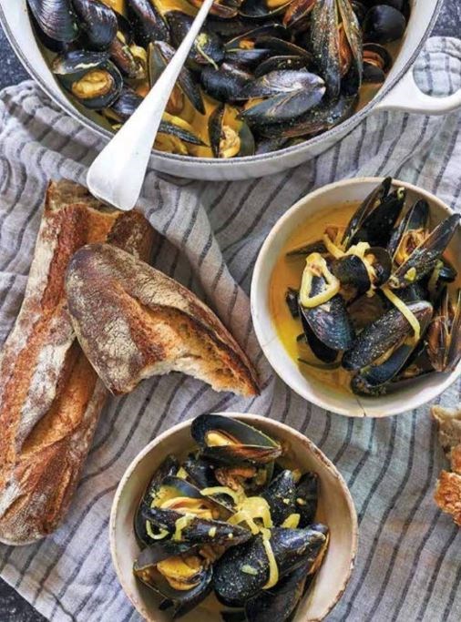 Mussels with vadouvan curry