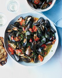 Mussels with white beans and chorizo