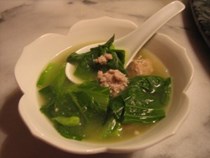 Mustard green and pork soup
