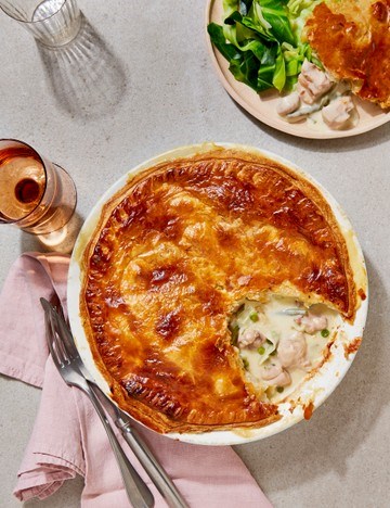 Mustardy spring chicken pie