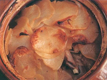 Mutton and turnip hotpot