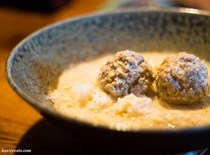 Mutton meatballs in a yoghurt gravy (Ghushtaba)