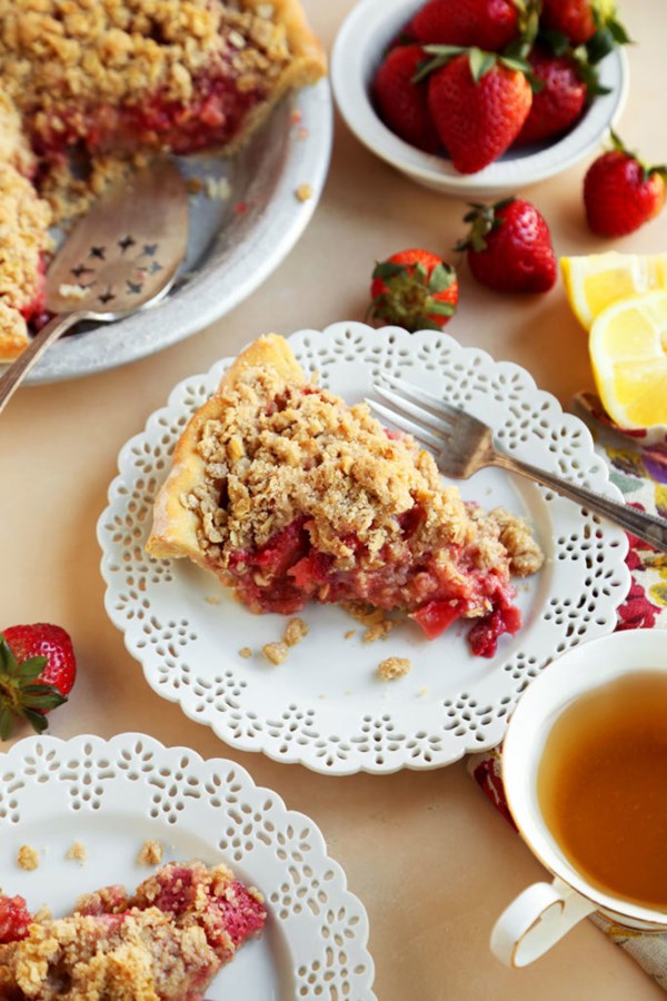 My best strawberry crumble pie