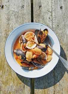 My family's shellfish stew (Min families skaldyrsgryde)