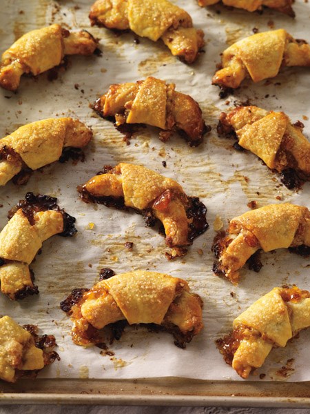 My favourite rugelach (apricot walnut filling)