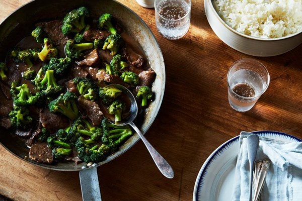 My mom's beef and broccoli stir fry