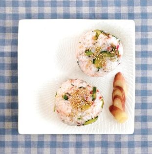 Myoga and cucumber onigiri