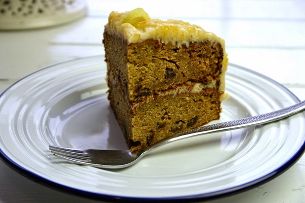 Mystery freezer cake with honey lemon buttercream icing