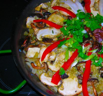 Mystic mushroom paella