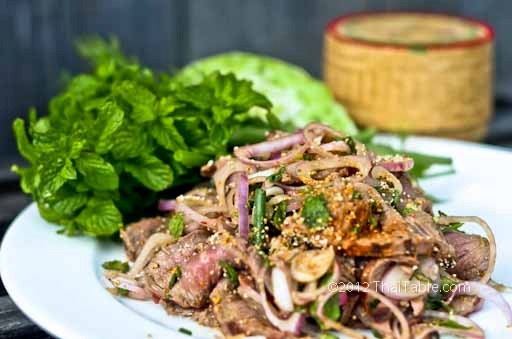 Nam tok (เนื้อน้ำตก)