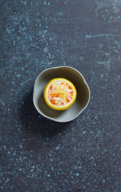 Namasu-stuffed yuzu pots (Yuzu-kama kouhaku namasu)