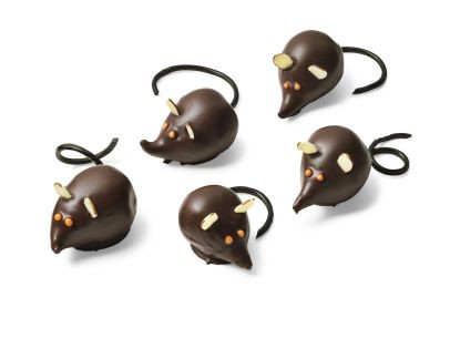 "Name this dish" chocolate-covered figs