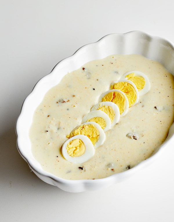 Nan's egg gravy