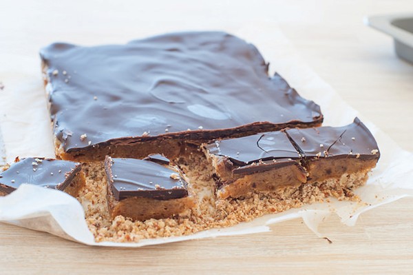 Nao's caramel slice