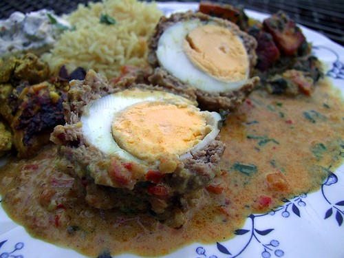 Nargisi kofta curry