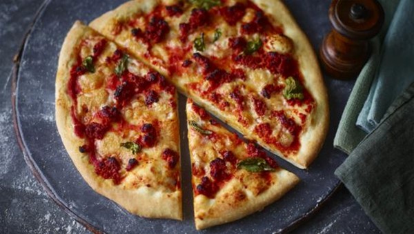 'Nduja and sheep's cheese pizza