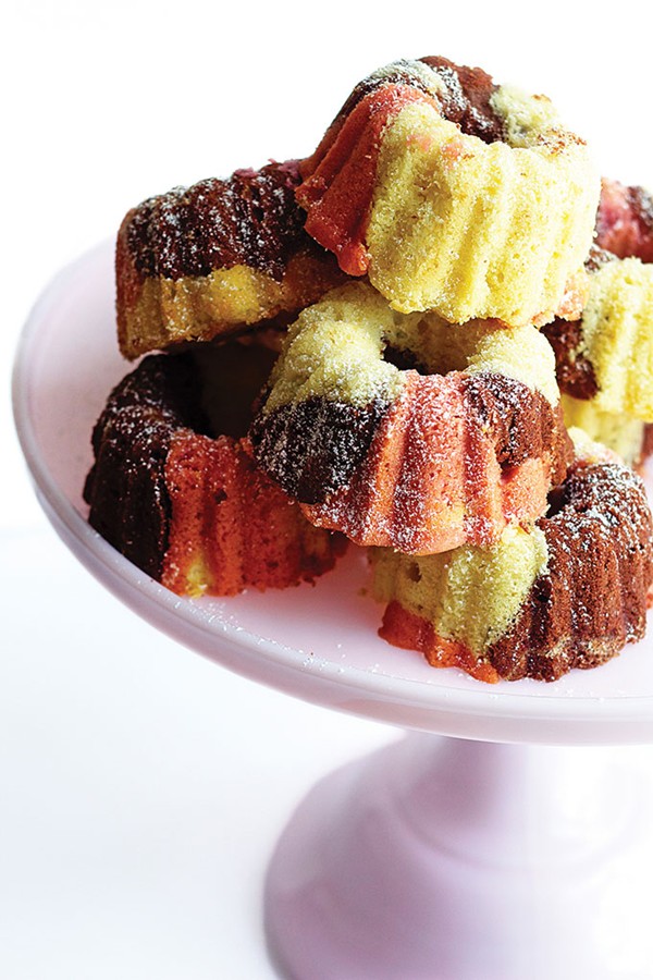 Neapolitan cakelettes