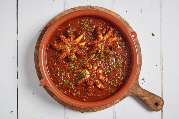 Neapolitan octopus and tomato stew (Polipetti affogati) 