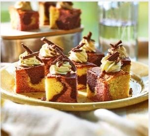 Neapolitan traybake