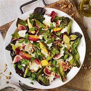 Nectarine, fig and blue cheese salad