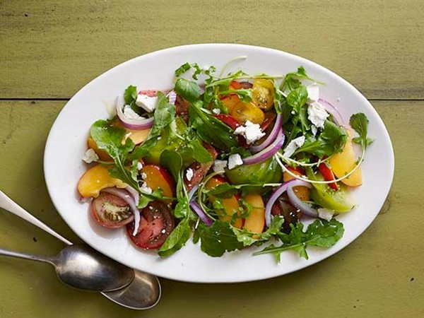 Nectarine-tomato salad