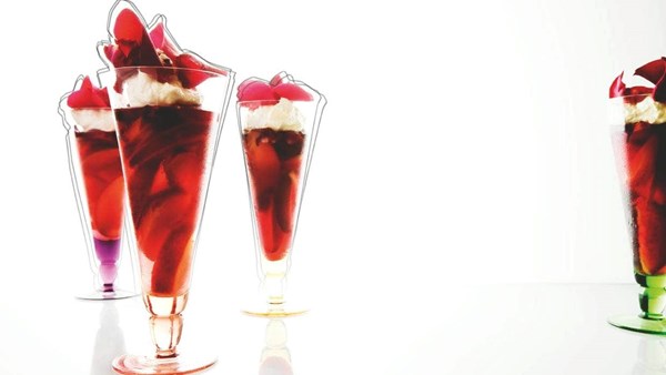 Nectarines and peaches in rosé jelly with Chantilly cream