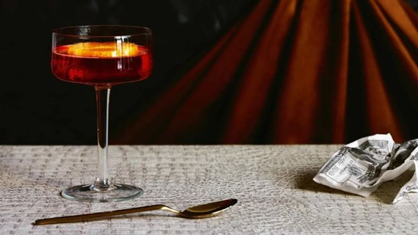 Negroni cocktail jellies with macerated oranges