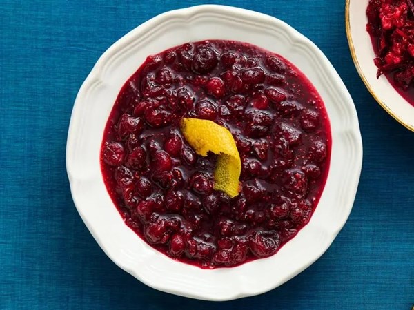 Negroni cranberry sauce