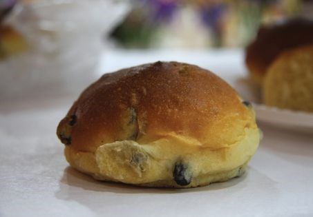 Nestor’s yeast buns