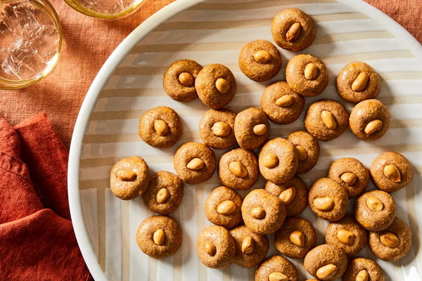 New-classic Chinese peanut cookies