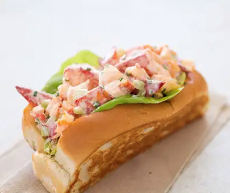 New England lobster roll