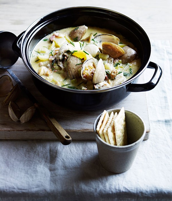 New-England style clam chowder and crackers