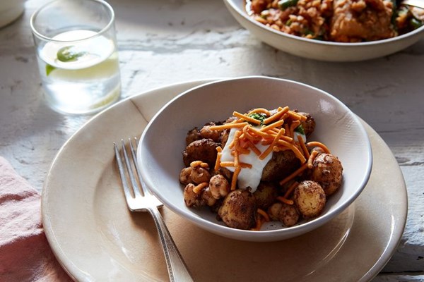 New potato & chickpea chaat (Aloo chana chaat)