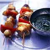 New potato, caramelised onion and chicken brochettes