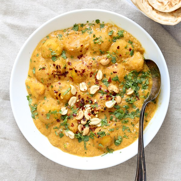 New potatoes in fenugreek sauce (Dum aloo)