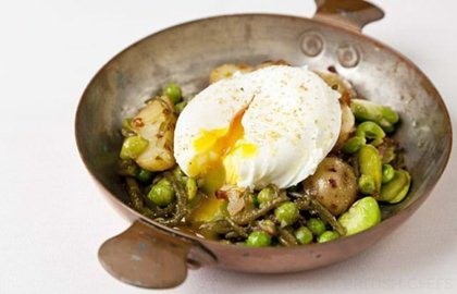New potatoes with bacon, samphire and broad beans