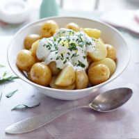 New potatoes with crème fraîche and herbs