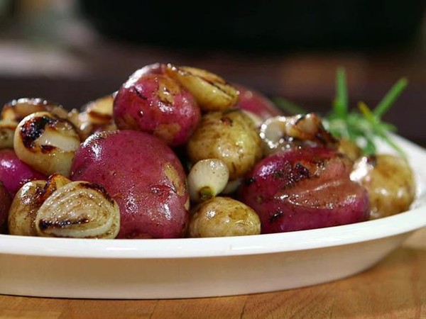 New potatoes with grilled onion butter