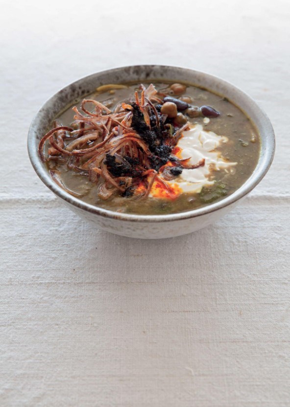 New Year 'good luck' soup (Aash-e reshteh)