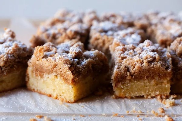 New York crumb cake