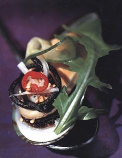 New Zealand green-shell mussels with mooli, hijiki, chilli & rocket