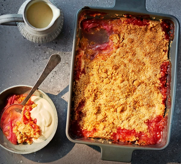 Next level rhubarb crumble