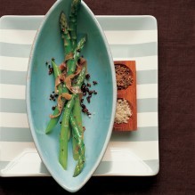 Nibby asparagus with prosciutto